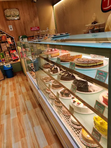 Delfin Champa Chowk branch