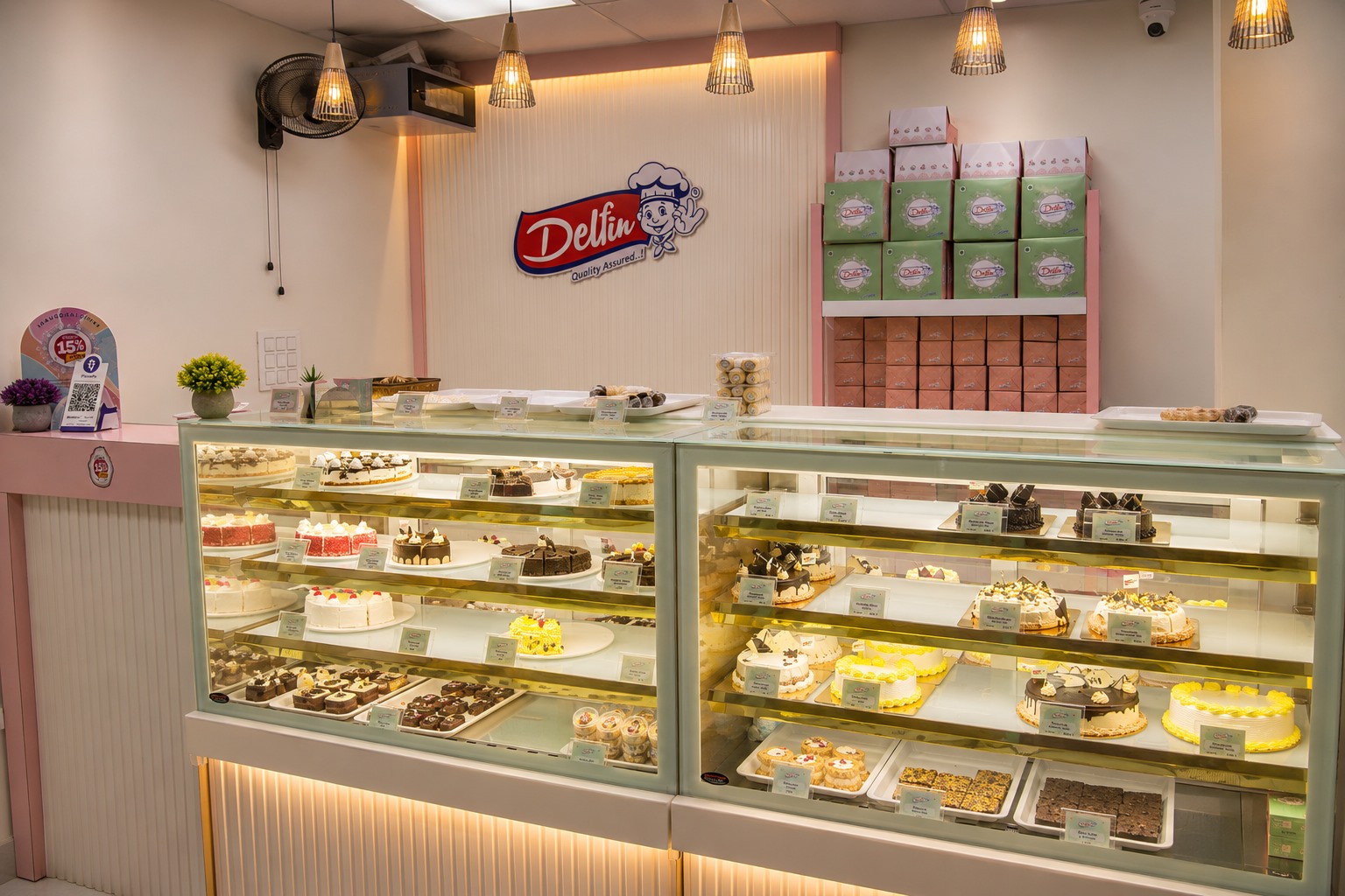 Delfin Champa Chowk branch interior