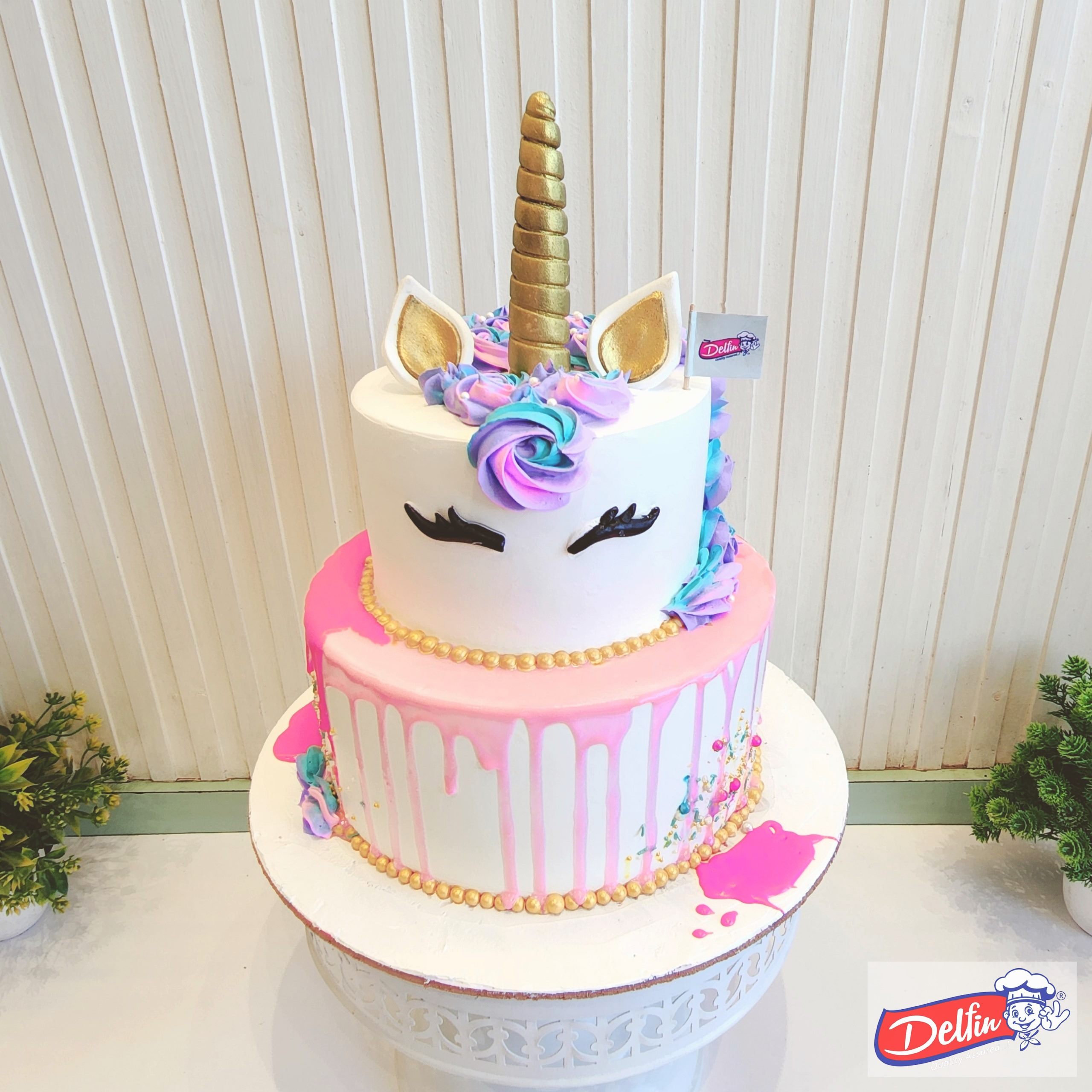 Custom cake design