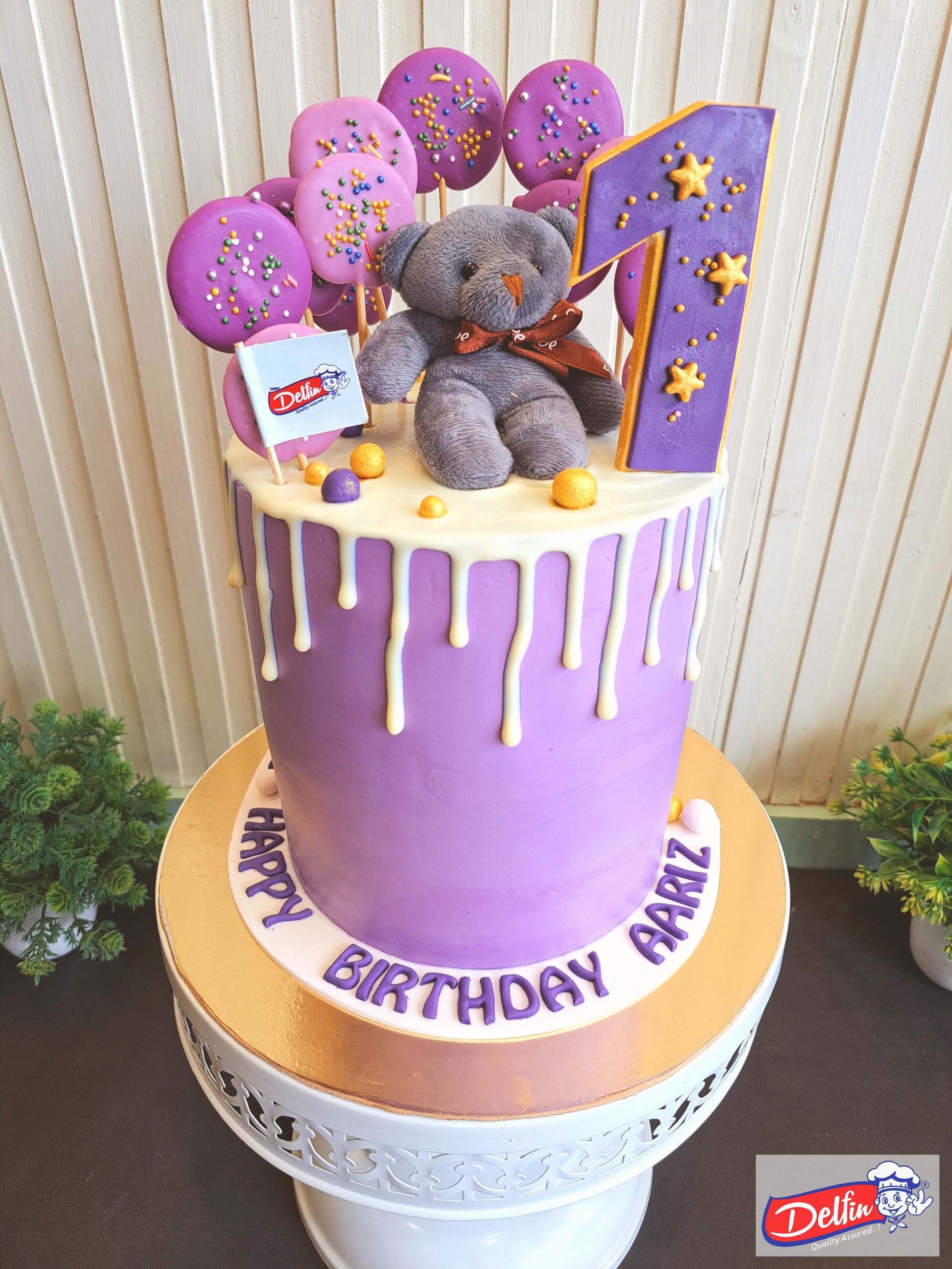 Customized cake