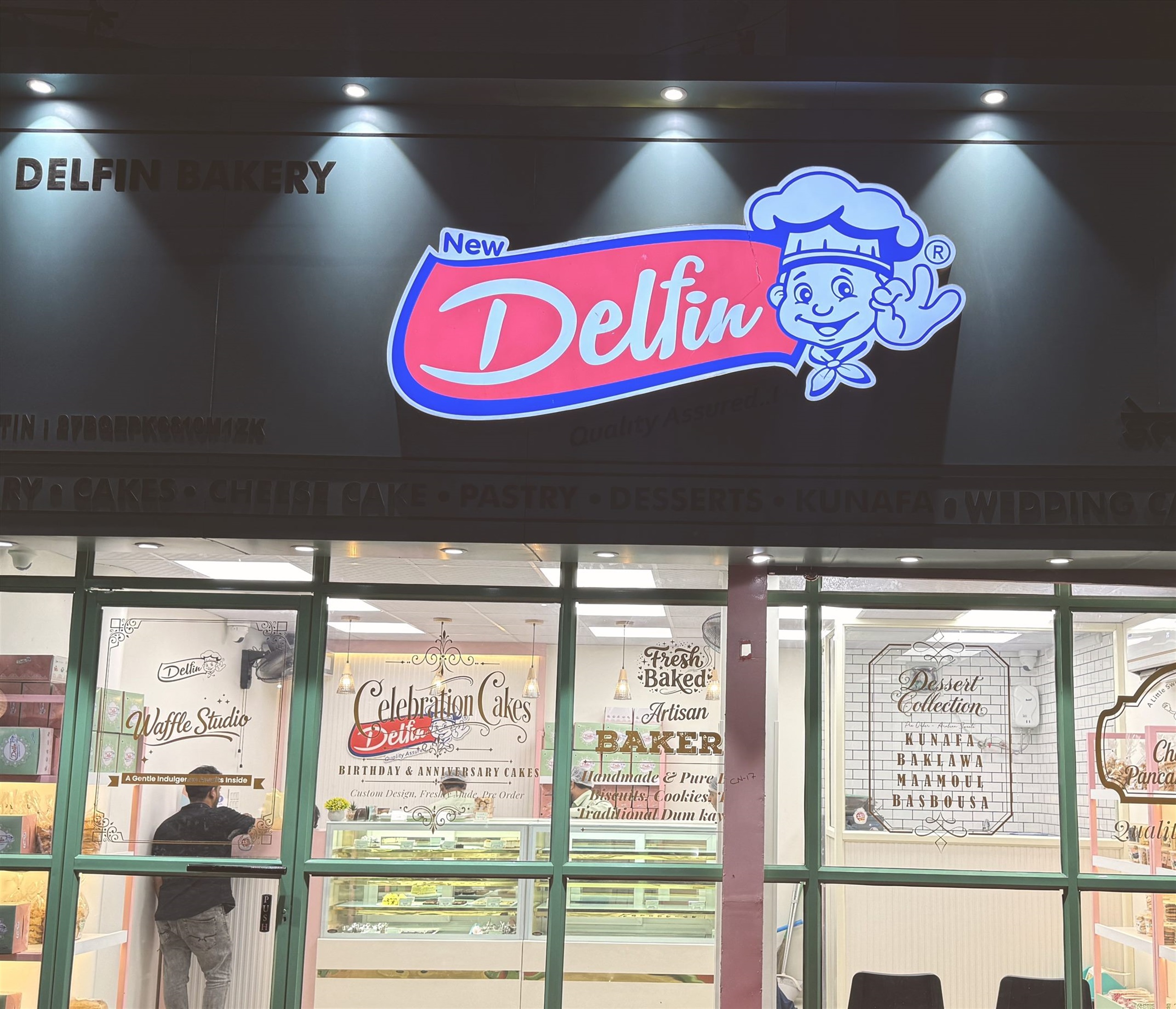 Delfin Instagram post branch ambience