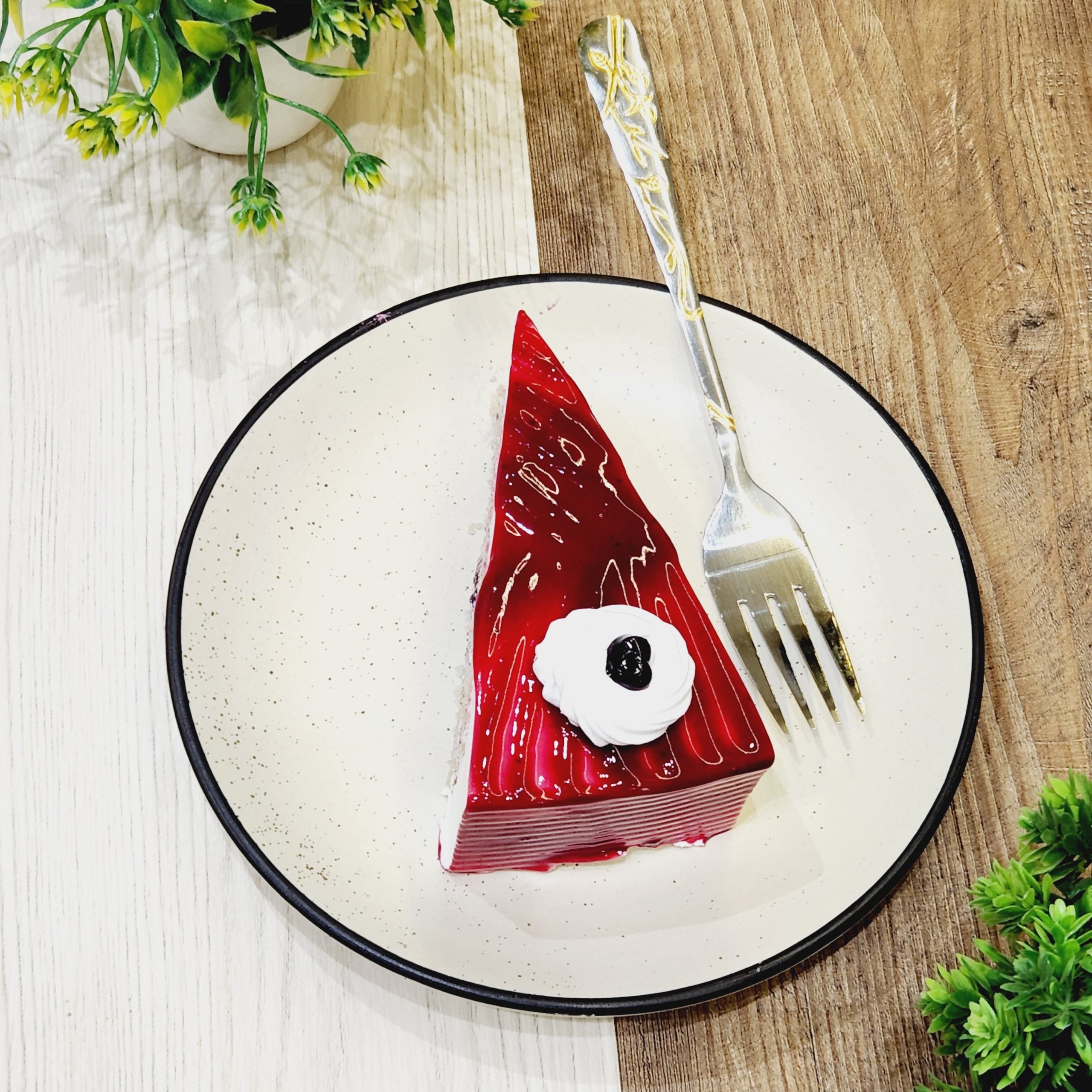 Pastry cake slice